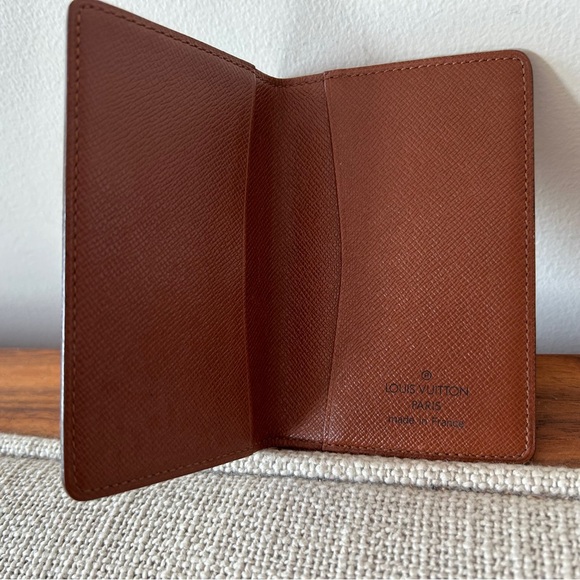 Louis Vuitton Monogram Card Holder - Picture 3 of 8